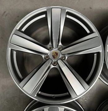 21" диски PORSCHE Macan III Exclusive Design (95B601025FE/95B601025FF)