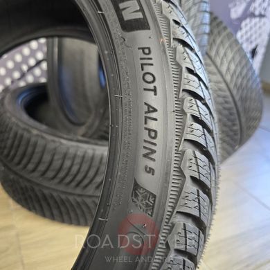 Зимові шини 225/40 R19 93W 255/35 R19 96V Michelin Pilot Alpin 5
