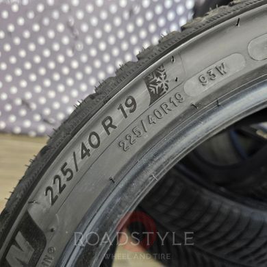 Зимові шини 225/40 R19 93W 255/35 R19 96V Michelin Pilot Alpin 5