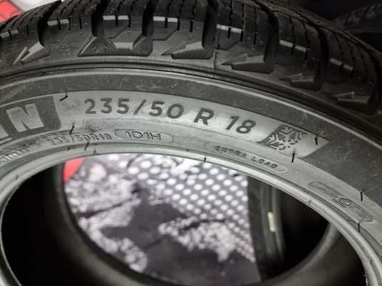 Зимние шины 235/50 R18 101H XL Michelin X-Ice Snow | Roadstyle