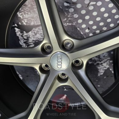 23" оригінальні літні колеса Audi RSQ8/SQ8/Q8 RS Design (4M8601025BG)