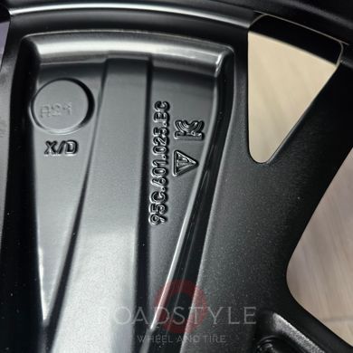 21" оригінальні зимові колеса Porsche Macan EV Aero Design (95C601025BB/95C601025BC)