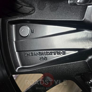 21" оригінальні зимові колеса Porsche Macan EV Aero Design (95C601025BB/95C601025BC)