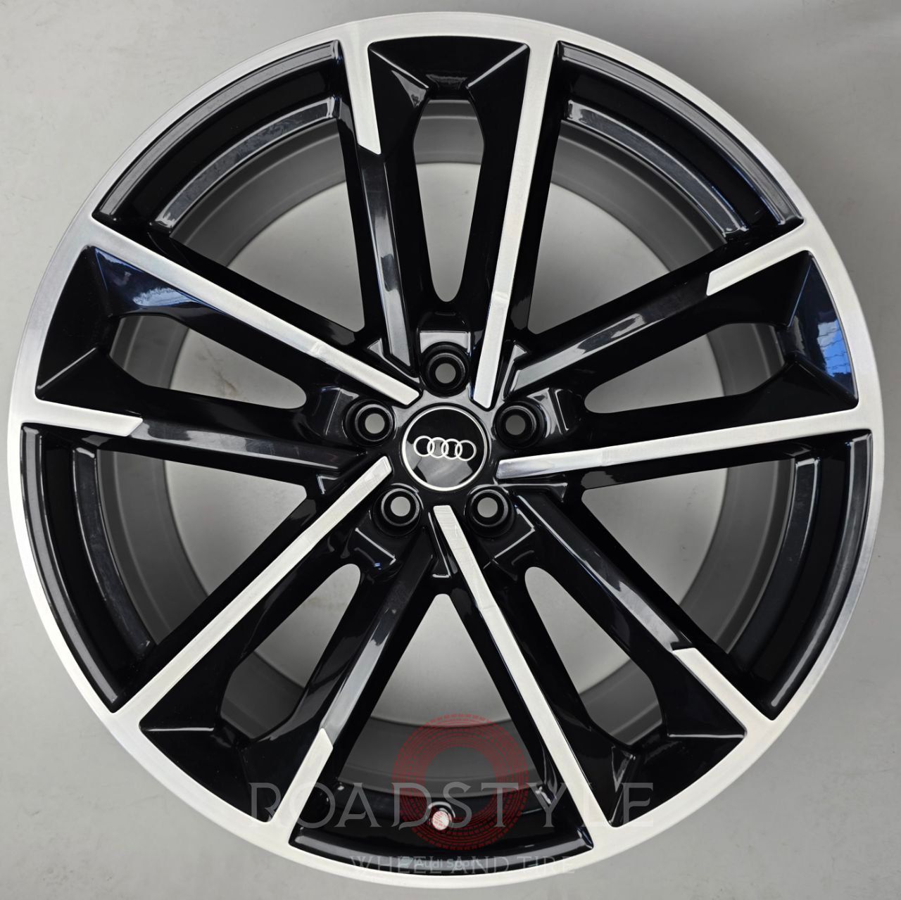 21-oryhinalni-dysky-audi-rs7-