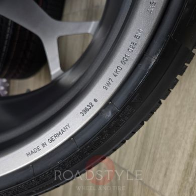 22 inch original Winter Audi RS6 RS7 Q8/SQ8/RSQ8 RS Design (4K0601025BM)
