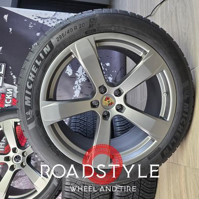 20" оригинальные зимние колеса Porsche Macan Sport Design